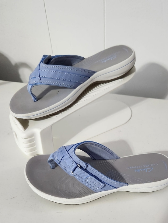 Clarks Shoes - Clarks CLOUDSTEPPERS Light Blue Thong Sandals with Cushioned Footbed Size 7